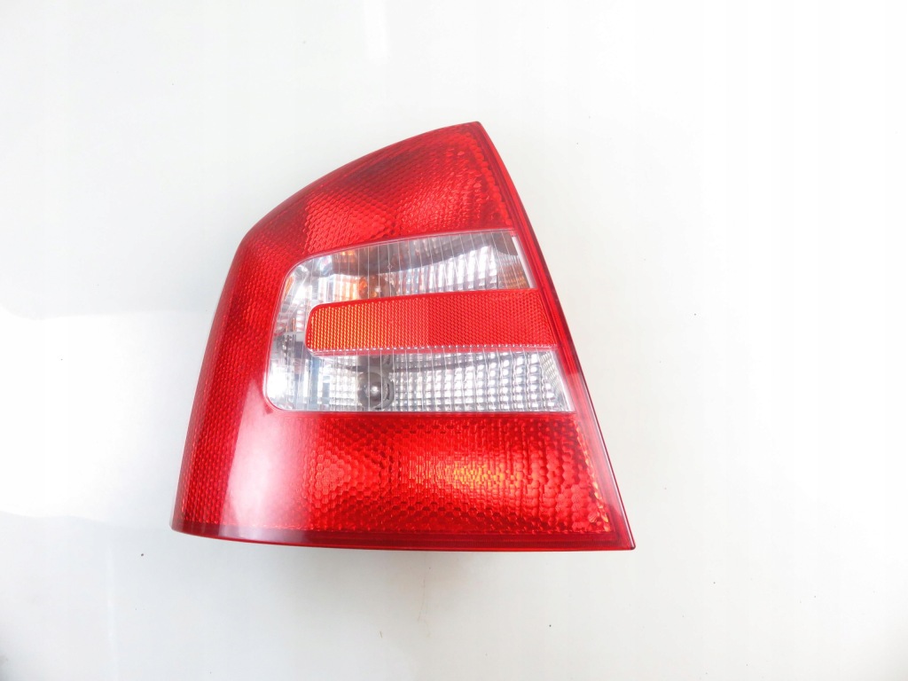 фото №7, Лампа левая задняя skoda octavia ii 1z5945095a 1z5945111a liftback