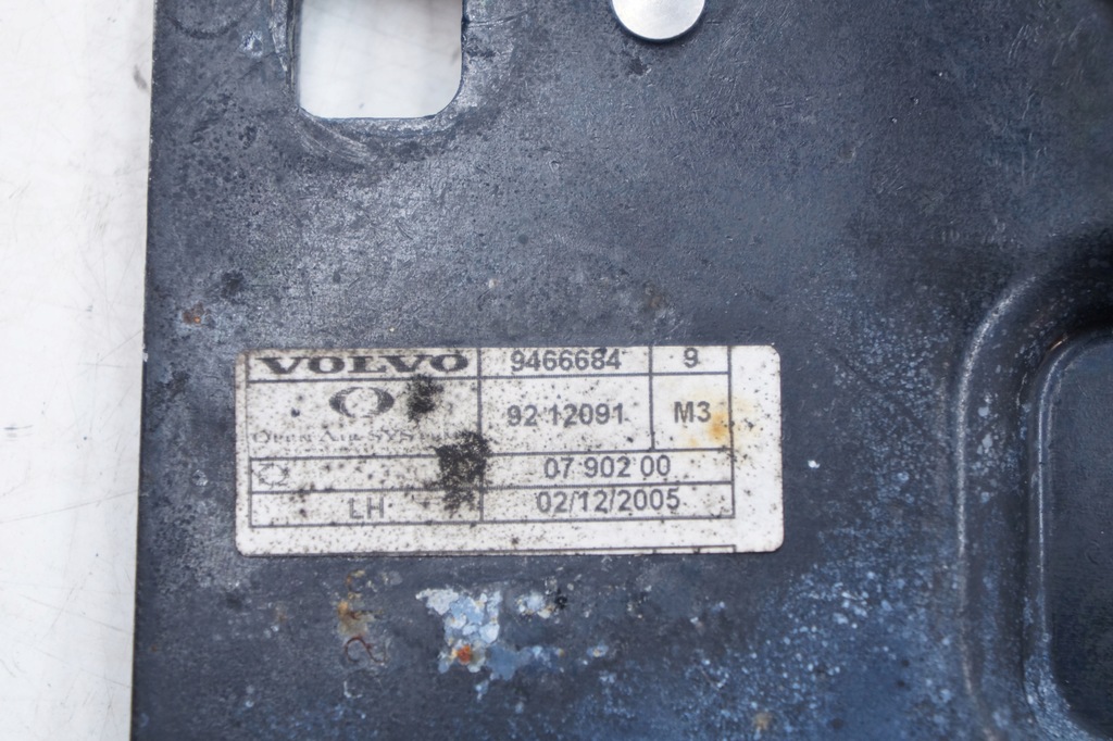 фото №7, Volvo c70 ii комплект левый правый cabrio блокировка крыша 9212172k