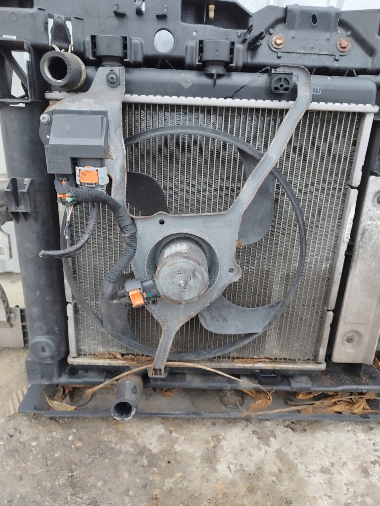 фото №11, Pas передний радиатор балка вентилятор peugeot 208 i 1.0 12v zmz 2012-2015