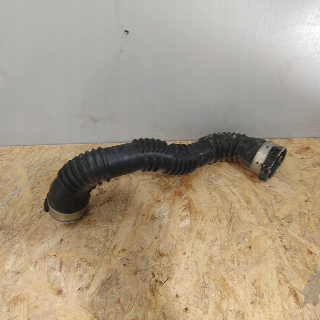 фото №1, Труба wąż интеркулер mercedes cla w 117 2.2 автоматическая коробка передач