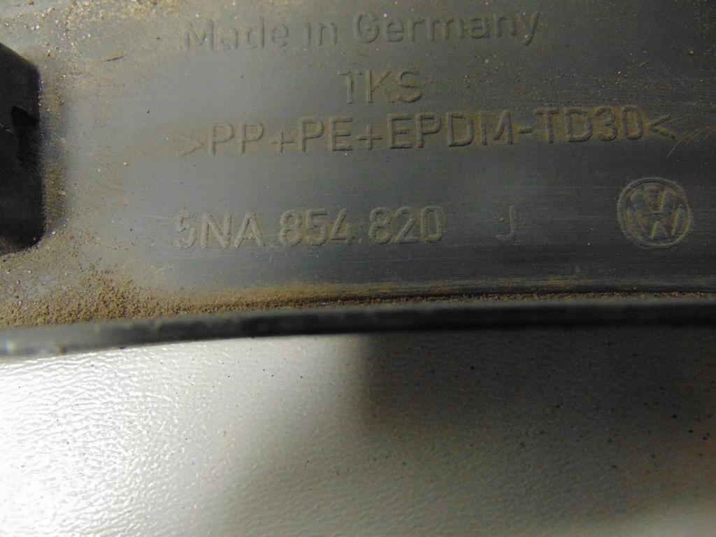 фото №12, Молдинг накладка крила правий задня vw tiguan ii 5na854820j