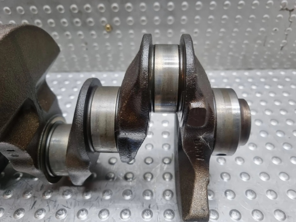 Wał колінчастий hub81 aads 1122314151 bmw e46 e90 1.6 1.8 b n42b18 Зі Шроту