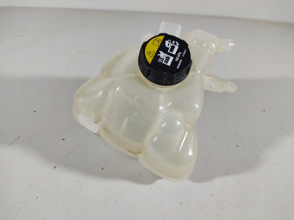 фото №14, Volvo v60 18r- бачок расширительный