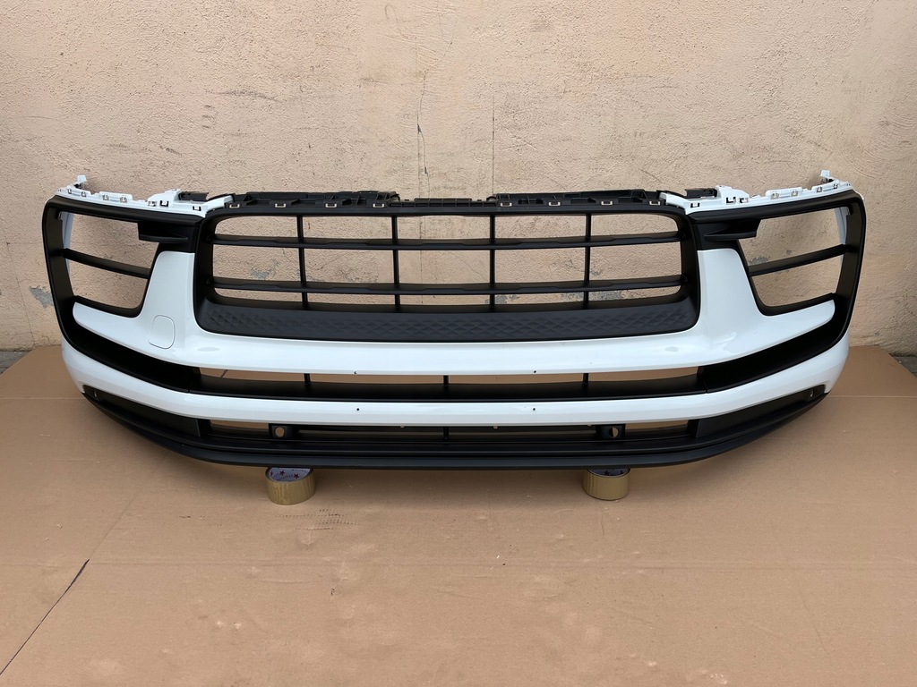 фото №1, Бампер porsche macan s gts bosse 2 lift 95b807221 rok 2021---