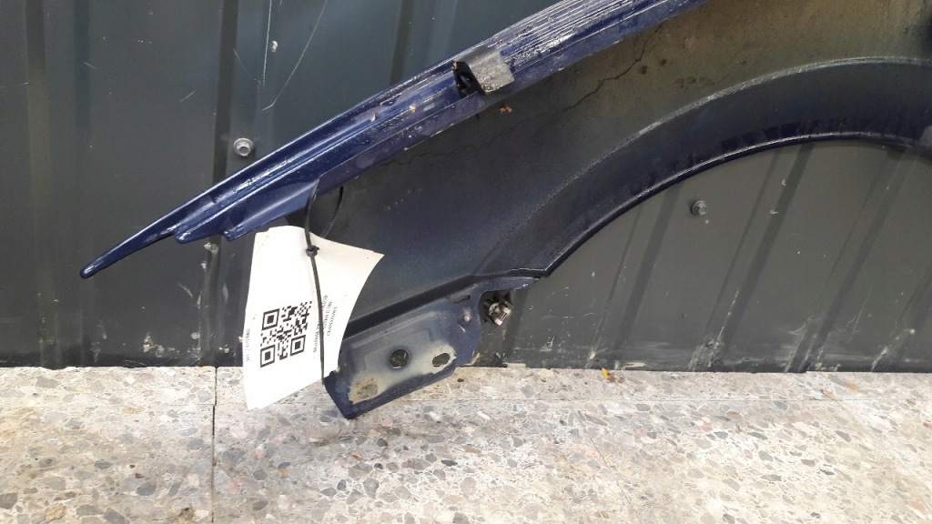 Крыло  правый  перед opel astra 2 granatowy Доставка