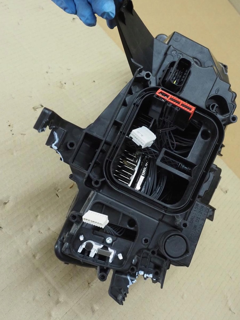 фото №15, Opel astra l vi 6 лампа левый левая сторона 9851881680 europa