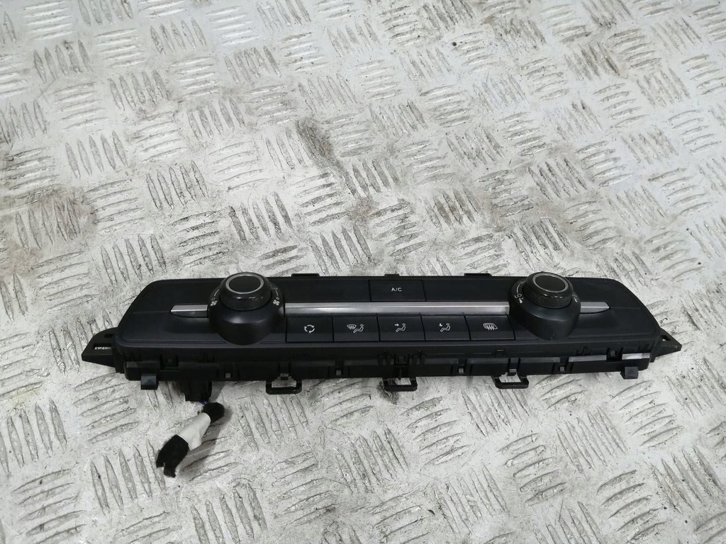 фото №1, Панель кондиционера expert iii jumpy iii proace ii 98081722zd