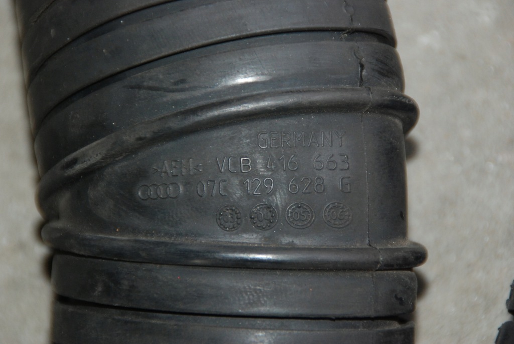 фото №5, Wąż труба повітрозабірник повітря audi a8 d3 07c129628g 07c129627e