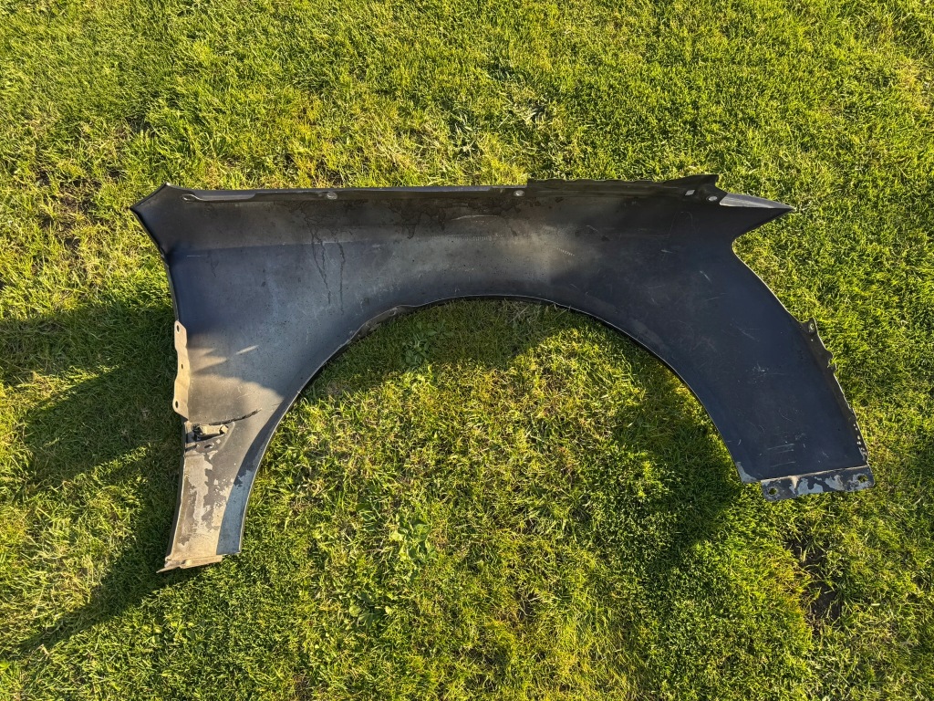 Крило ліве передній перед audi a8 d3 02- лак: lz7q Оригінал