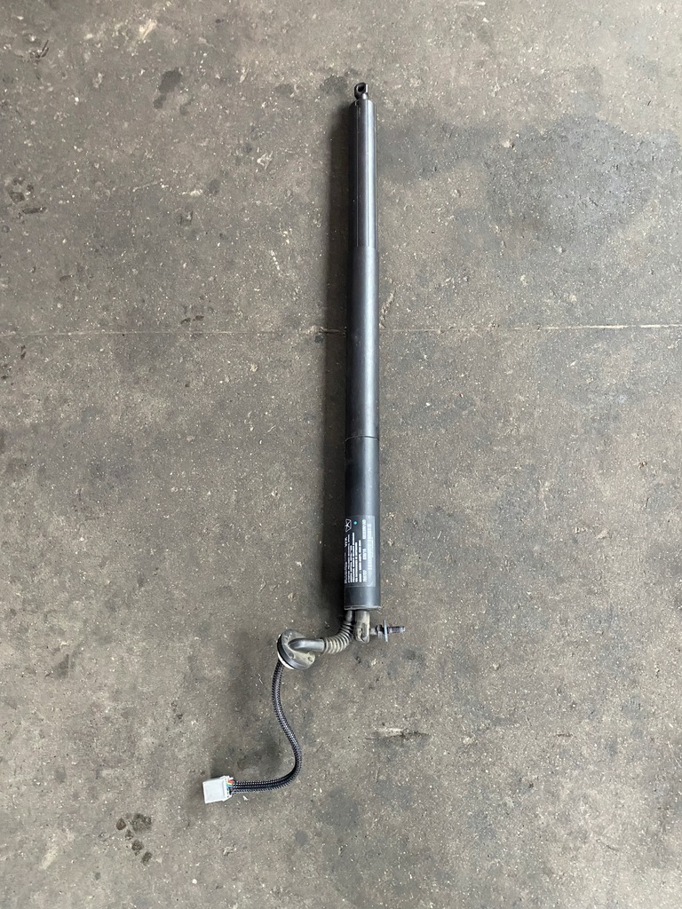 фото №1, Jeep grand cherokee wk2 привід задній кришки