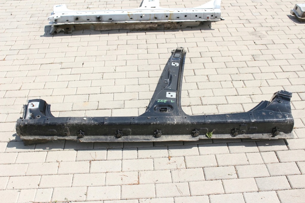 фото №1, Левый порог блок двигателя renault zoe