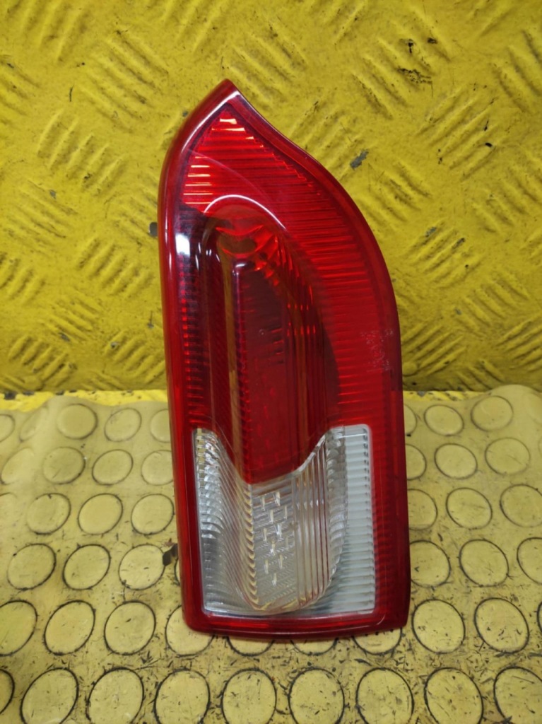 Купить Opel insignia a универсал фара правая  задний 13226855