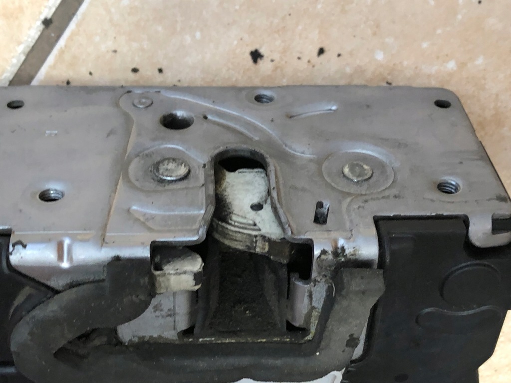 фото №8, Kia rio оригинальный номер 82613-jb000 jb замок дверь левый перед