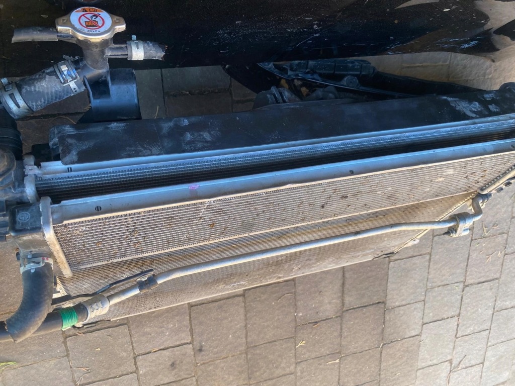 Купити Бампер капот лампа радіатор suzuki across plug-in hybrid