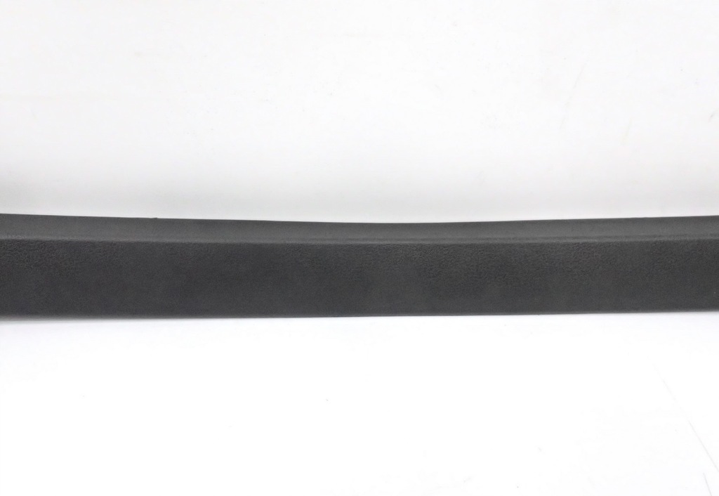 фото №7, Оббивка кришки багажника audi q7 4l 4l0867606