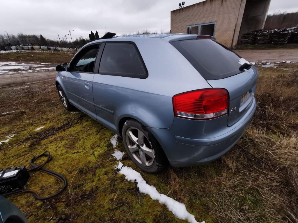Audi a3 коробка предохранителей 2007 1.6l 1k0937125a 1k0 937 125 a, 0-171830 Цена