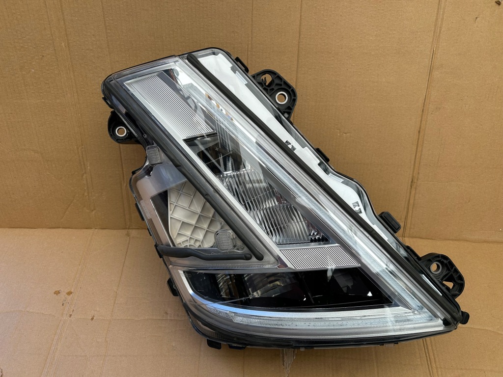 фото №1, Volvo fh5 права 24056514 лампа лампи