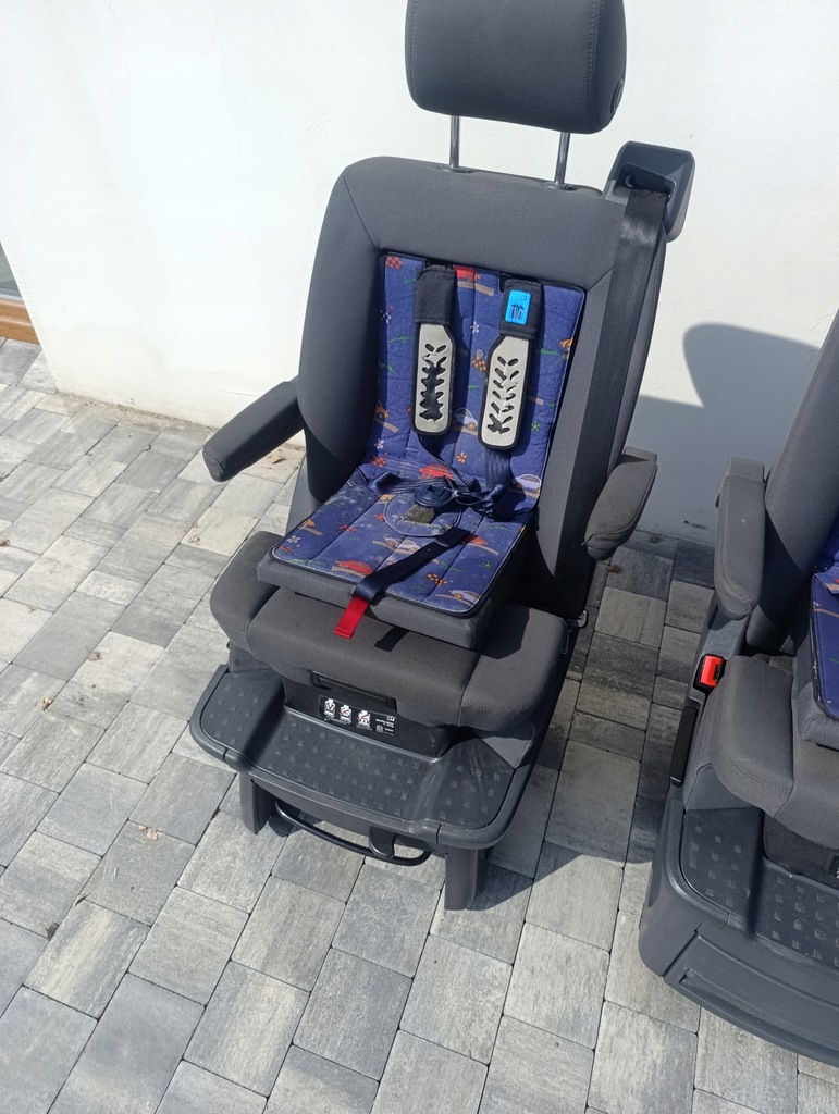 фото №8, Vw t5 t6 multivan сиденья поворотные второй/третий ряд антрацит с детское кресло