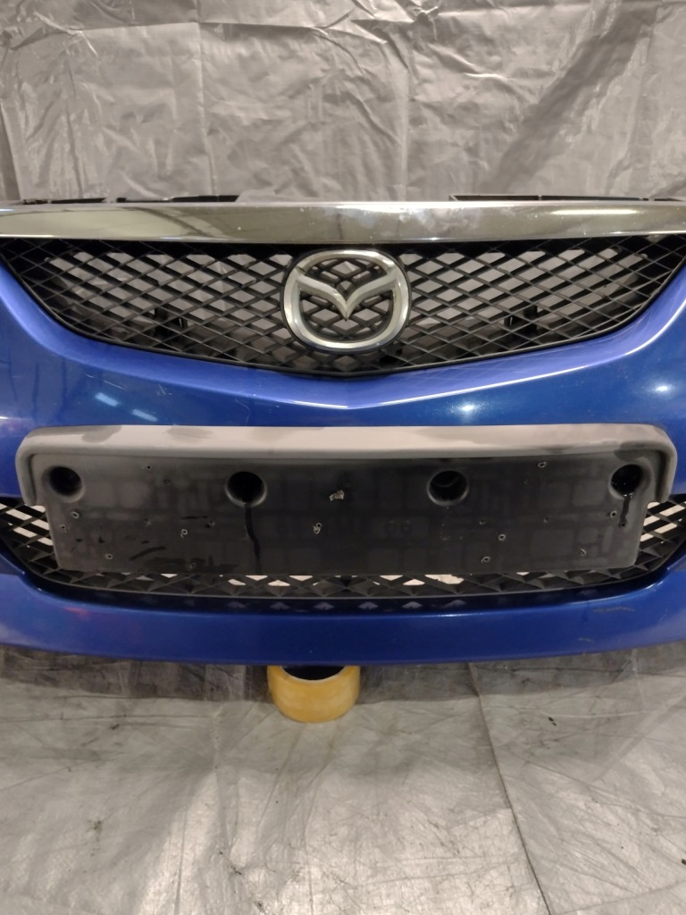 Бампер передній mazda 323f 2001r Зі Шроту