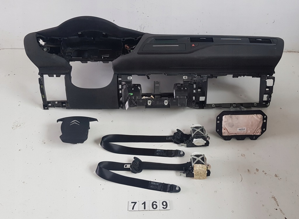 фото №1, Консоль citroen c5 iii x7 оригинал