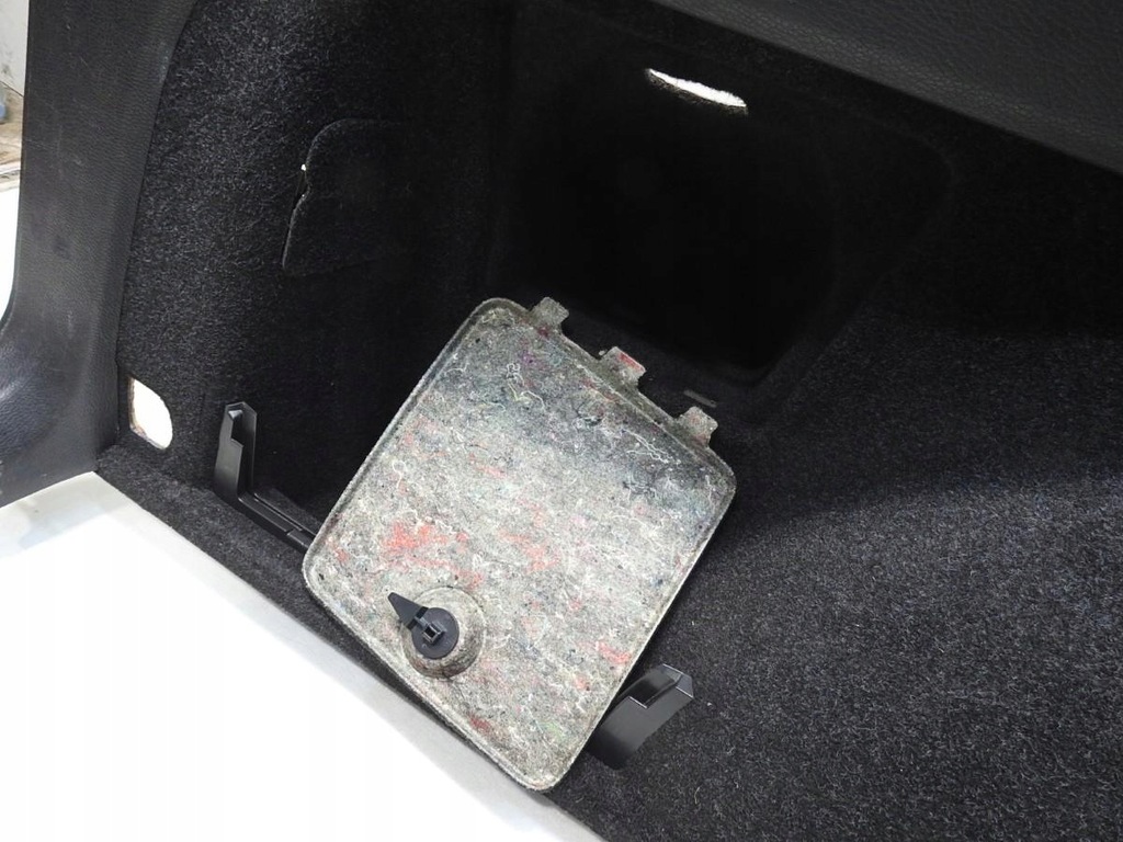 фото №7, Оббивка багажника лівий задня vw passat b7 kombi 3af867427