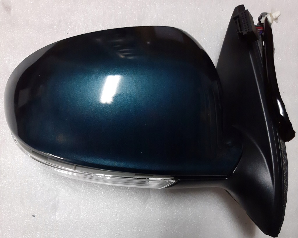 фото №1, Vw golf 5 6 kombi jetta зеркало правое lc5f 6 pin