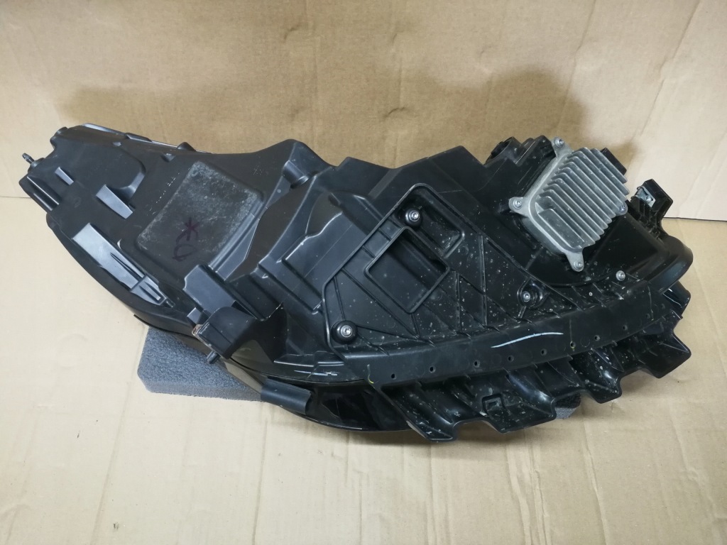 Купити Tesla model 3 y рестайлінг  20- фара перед ліва full led європа  1514952-00-c