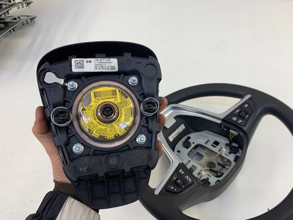 фото №8, Opel zafira c повітропровід шкіра