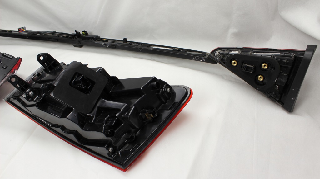 Skoda superb 3 3 универсал рестайлинг  - фара задняя правая + левая + камера led 2018+ Оригинал