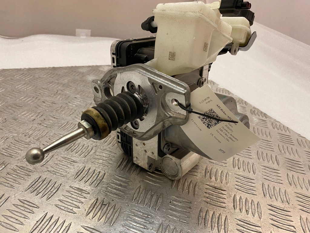 фото №7, Volvo xc60 2020 насос abs 31680342