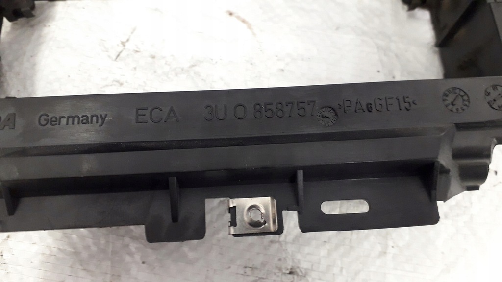 фото №3, Рамка радио skoda superb i 3u0858757