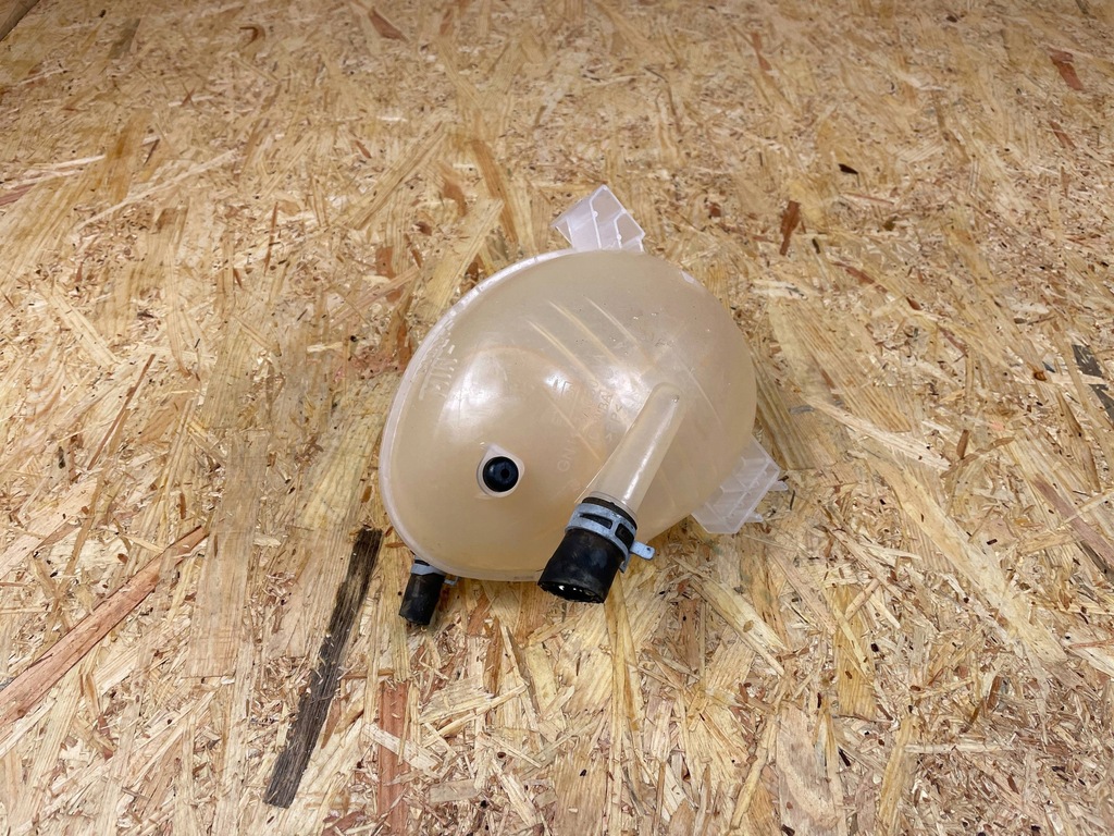 фото №7, Бак бачок расширительный ford fiesta mk8 ecosport ii gn11-8a080-aa