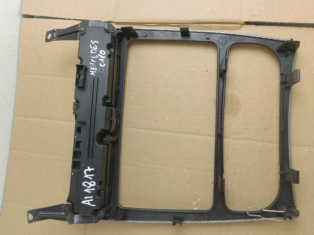 фото №3, Dekor рамка радио a2036802439 mercedes w203