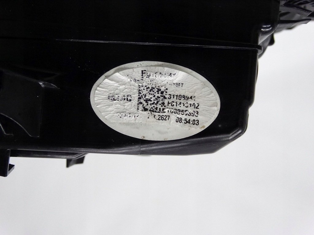 фото №13, Polestar 2 2020+ лампа правая задняя led 31108941 оригинальная