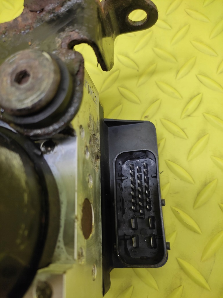 фото №7, Kia cerato 2.0 crdi насос abs 589202f100