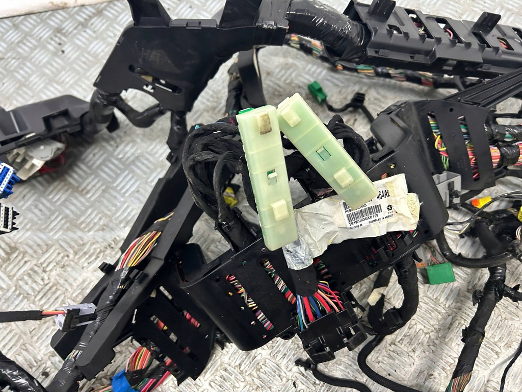 фото №10, Жгут электропроводка внутренняя jeep cherokee kl 13-18 2.0 p68234464ab