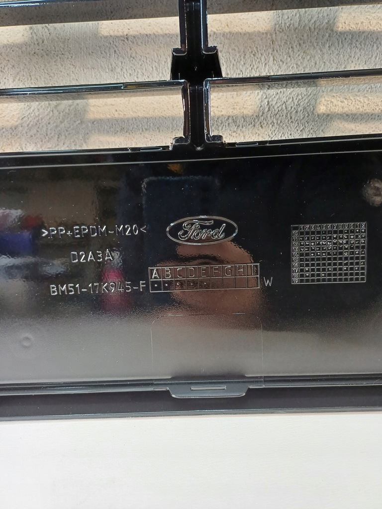 фото №14, Решётка средняя бампера перед ford focus mk iii 3 10-14