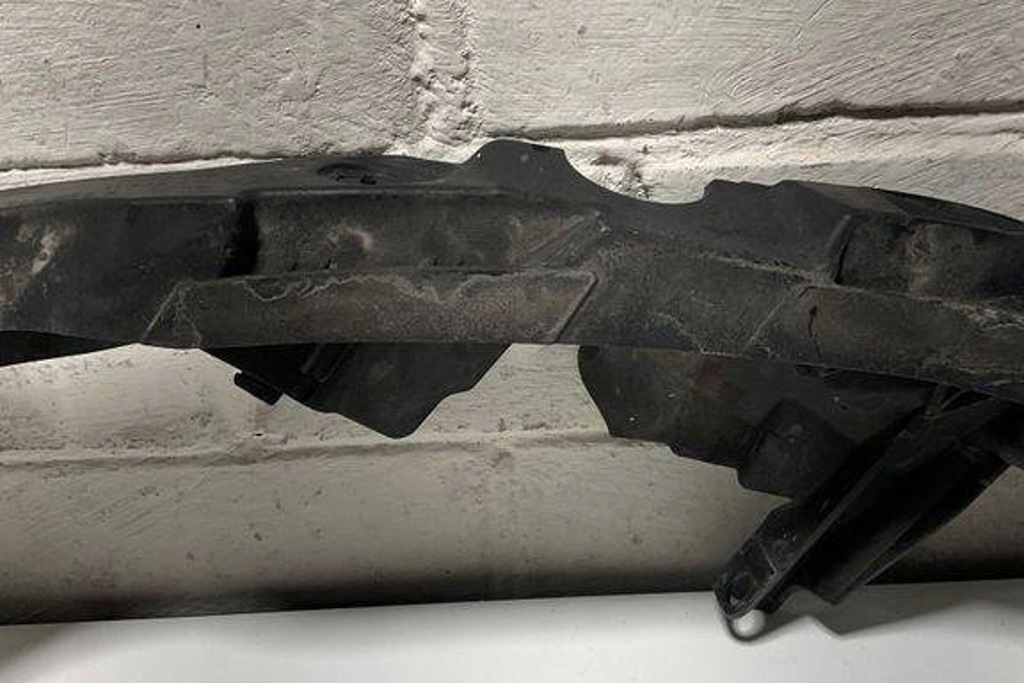 фото №9, Направляющая передней левый лампы bmw 3 coupe e92 7227925 3.0l бензиновый 2011