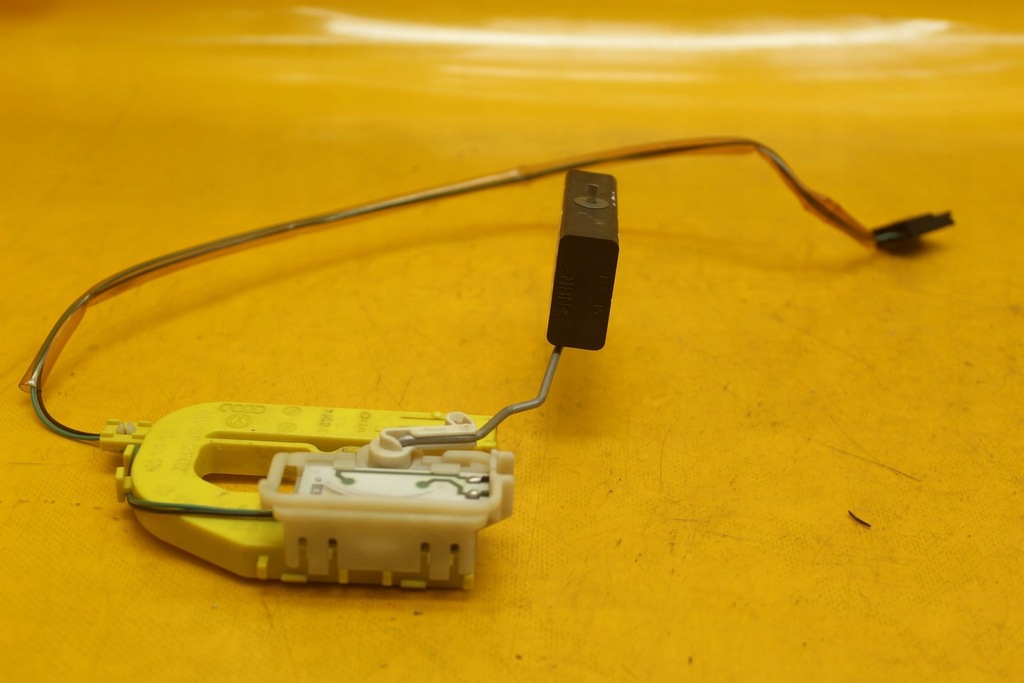 фото №7, Датчик поплавок уровня топлива правый audi a8 d3 4.2 b 4e0919673a