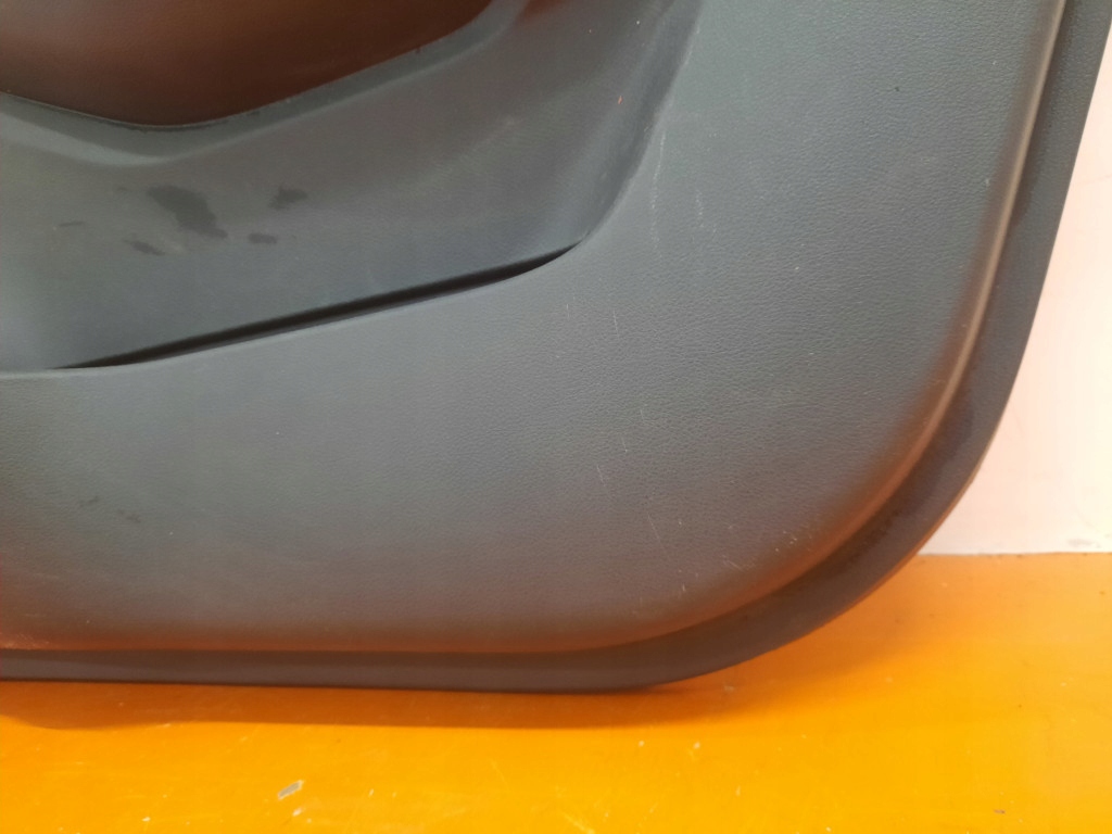 фото №7, Nissan juke 2 ii 19- обшивка правый обивка дверь перед правая 809006pa0a