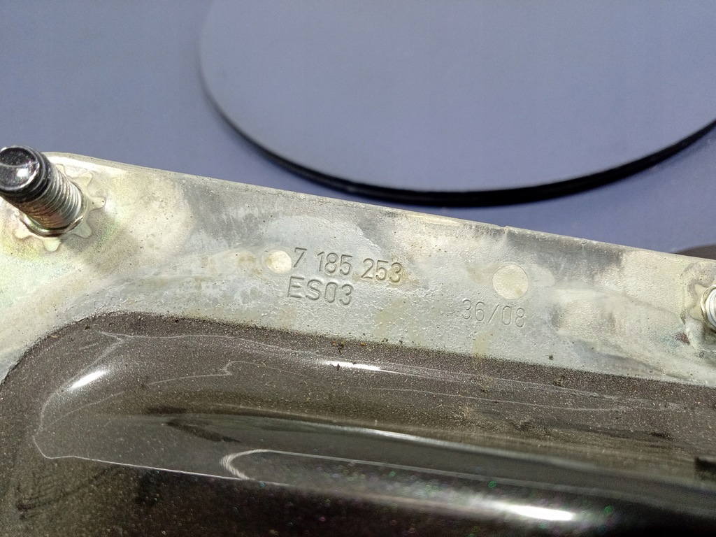 фото №5, Bmw 7 f01 f02 петли крышки задняя 7185253 7185254 2 szt