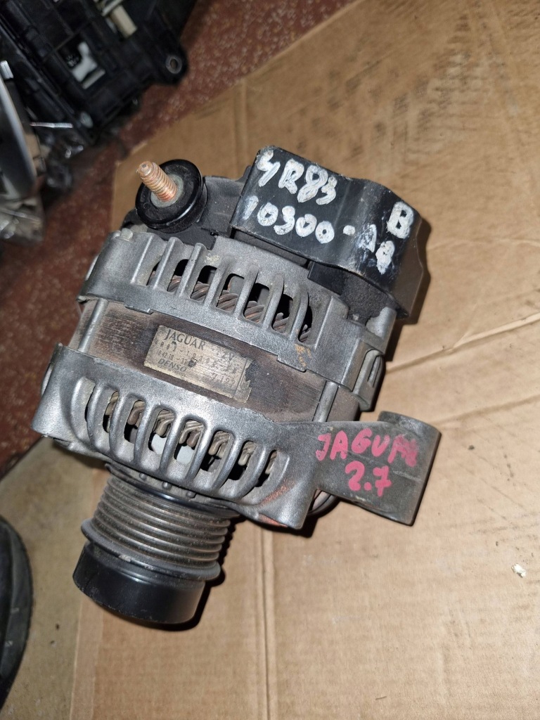 Генератор jaguar 4r8310300 Оригінал