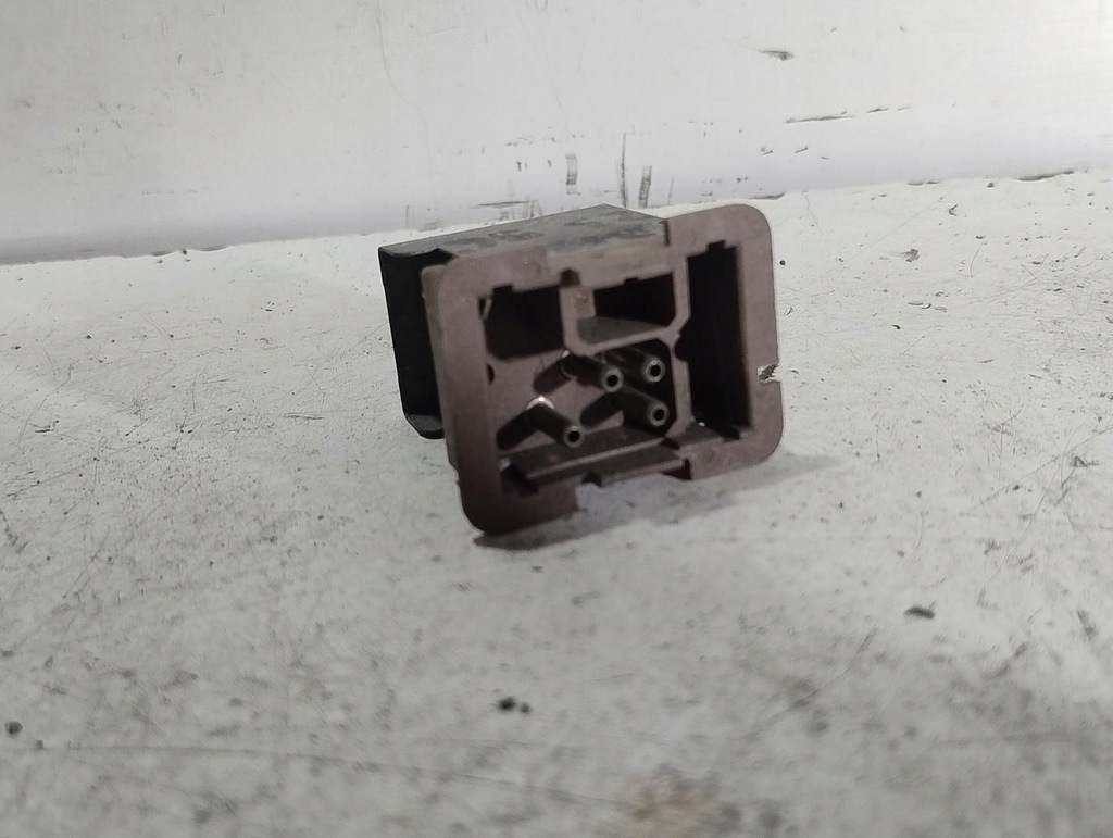 фото №1, Резистор резистор 4 pin bmw