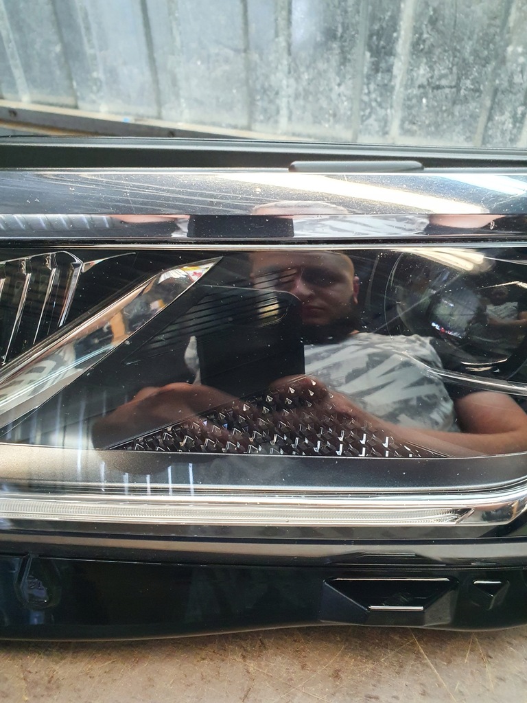 фото №6, Лампа перед ліва full led vw touareg iii 761