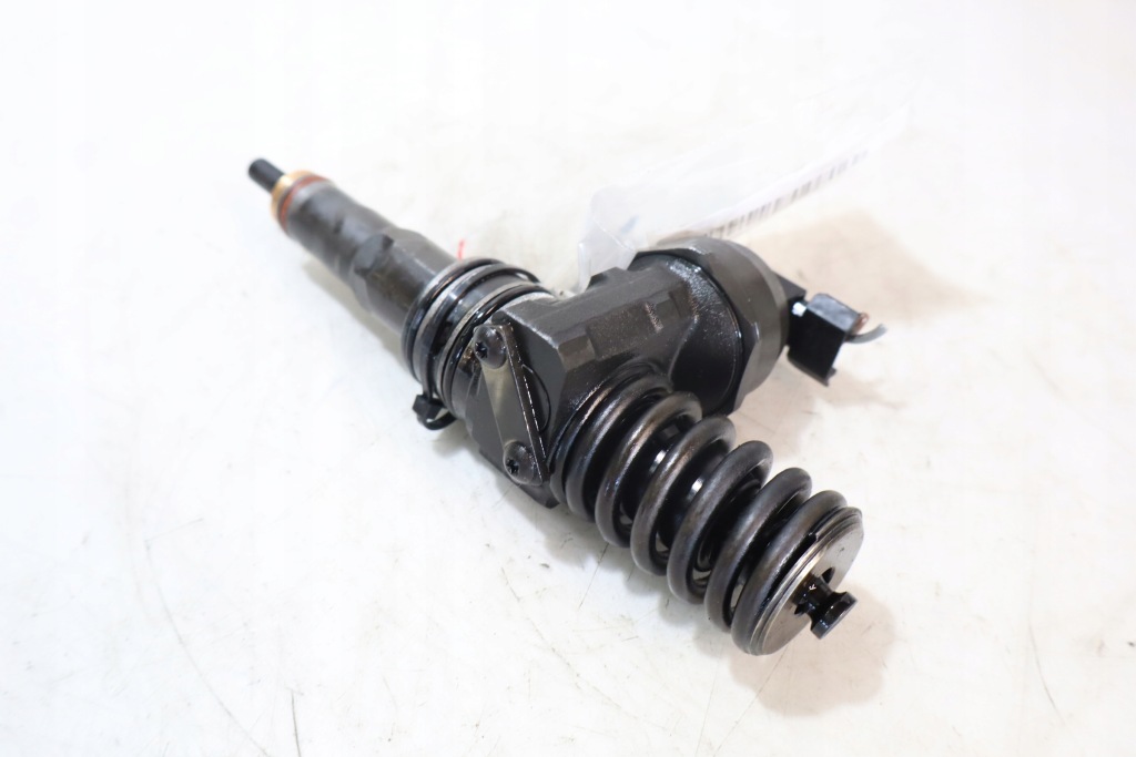 фото №1, Насос-форсунки насос-форсунка audi a4 b6 1.9tdi