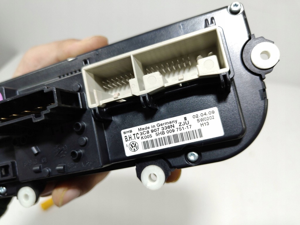 фото №8, Volkswagen golf vi панель кондиционера 3c8907336n