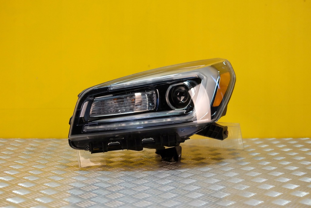 фото №1, Gmc acadia 2013- фара лампа обычная led l usa