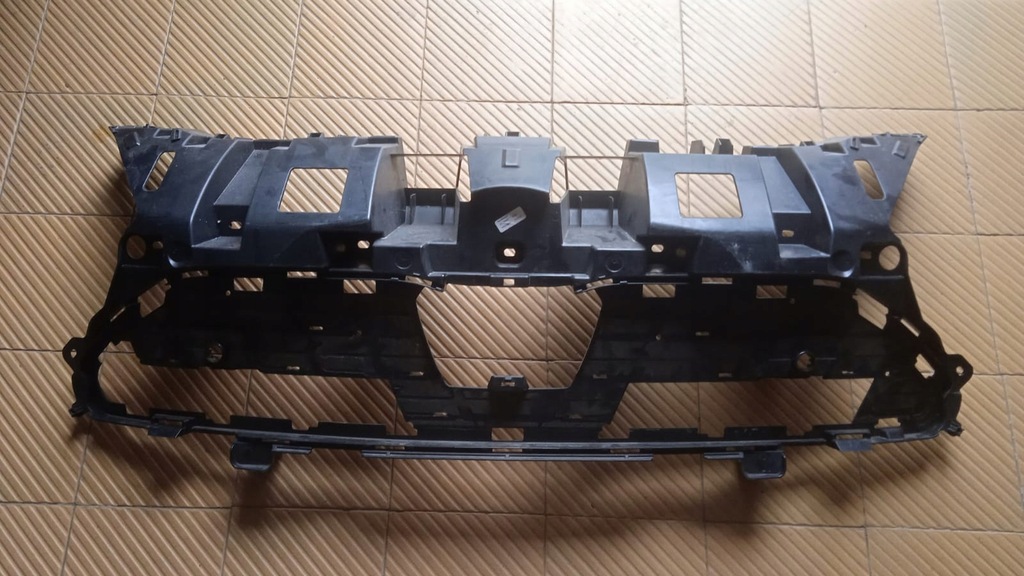 фото №1, Решітка радіатора решітка радіатора бампера перед передня toyota yaris cross 21-