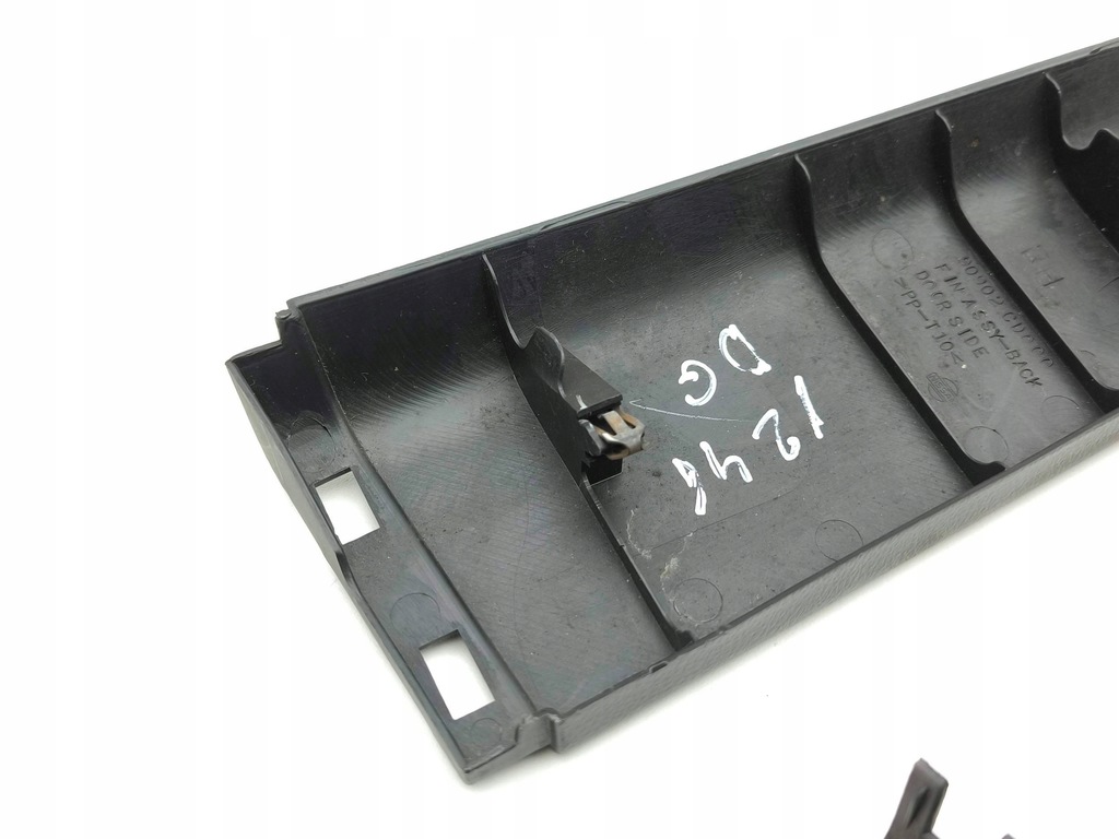 фото №7, Nissan 350z 2004 комплект обшивка / обивка задний крышки багажника