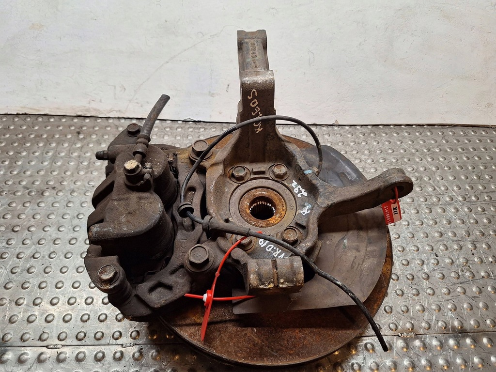 фото №1, Поворотный кулак перед правая renault koleos i 2.5 16v 2.0 dci 07-